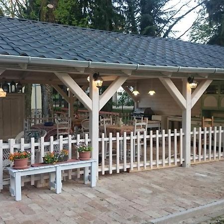 Balzsam Apartmanhaz Harkan Exterior foto
