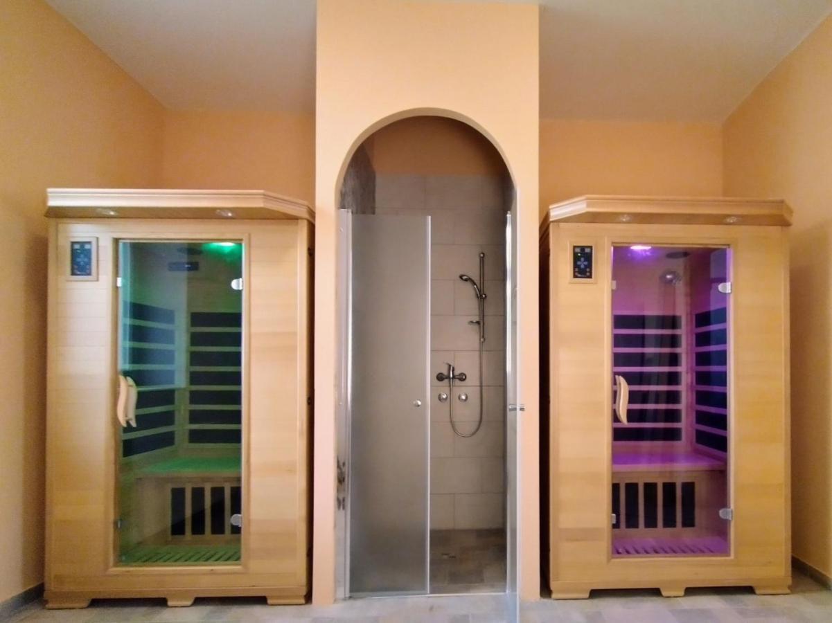 Balzsam Apartmanhaz Harkan Exterior foto
