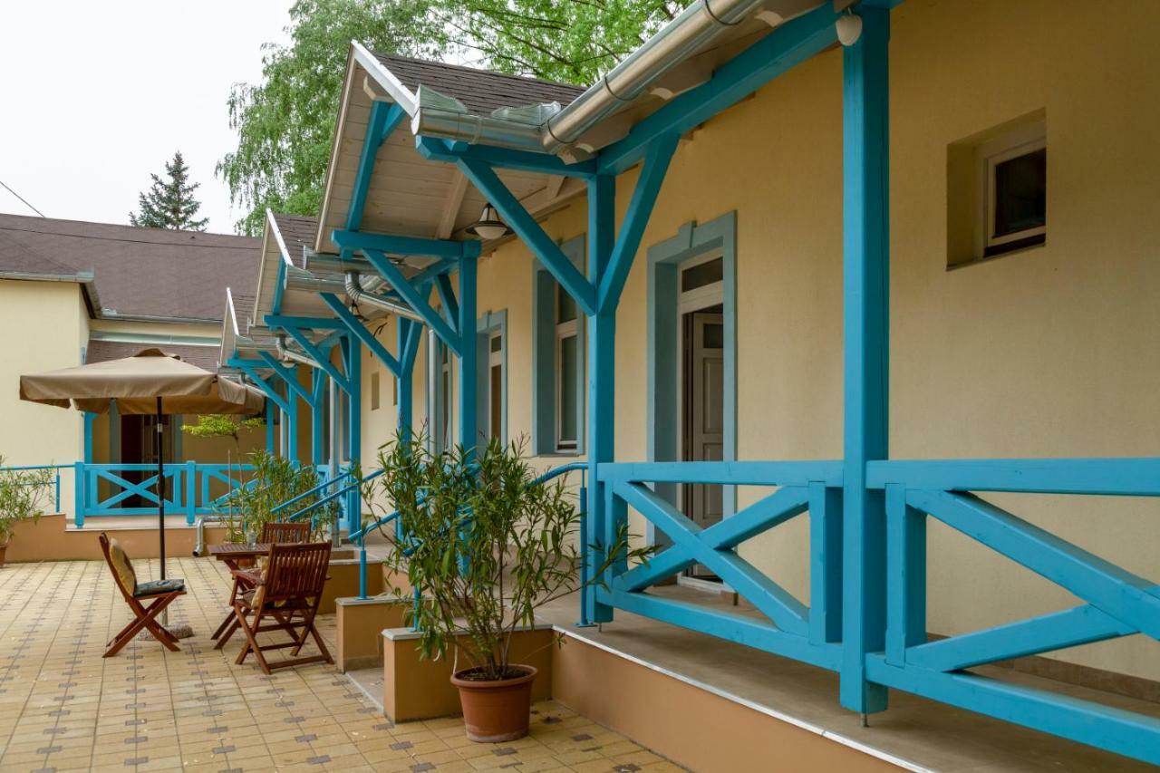 Balzsam Apartmanhaz Harkan Exterior foto