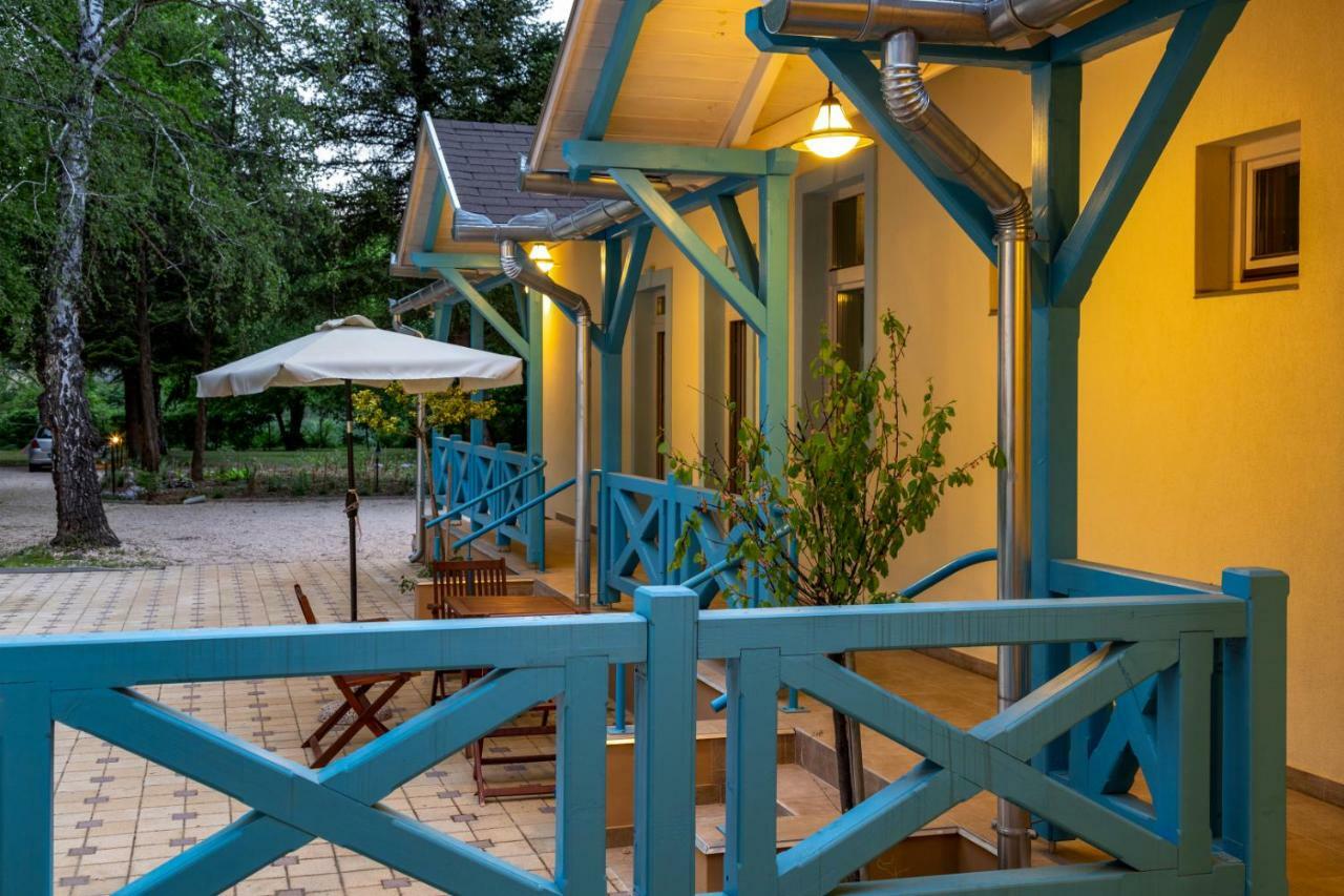 Balzsam Apartmanhaz Harkan Exterior foto