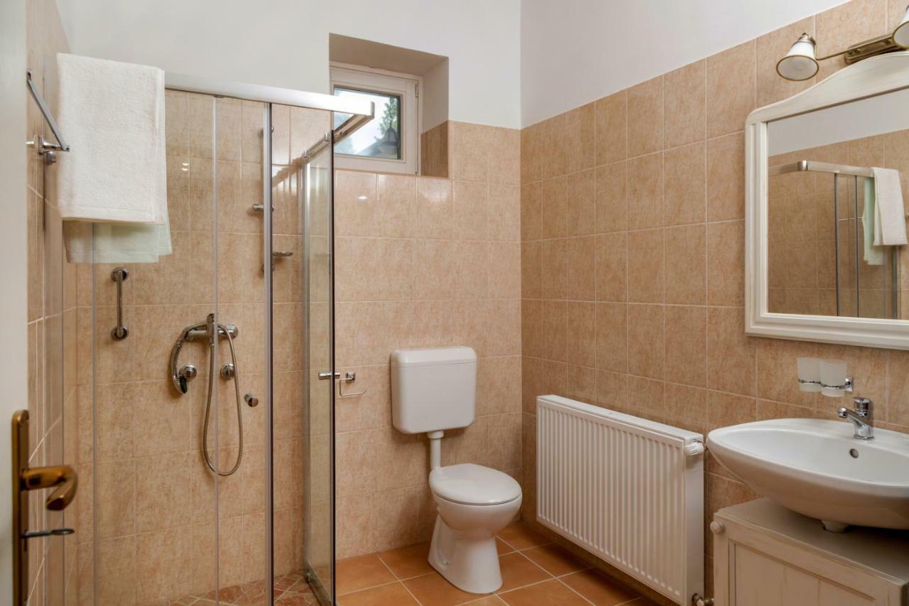 Balzsam Apartmanhaz Harkan Exterior foto