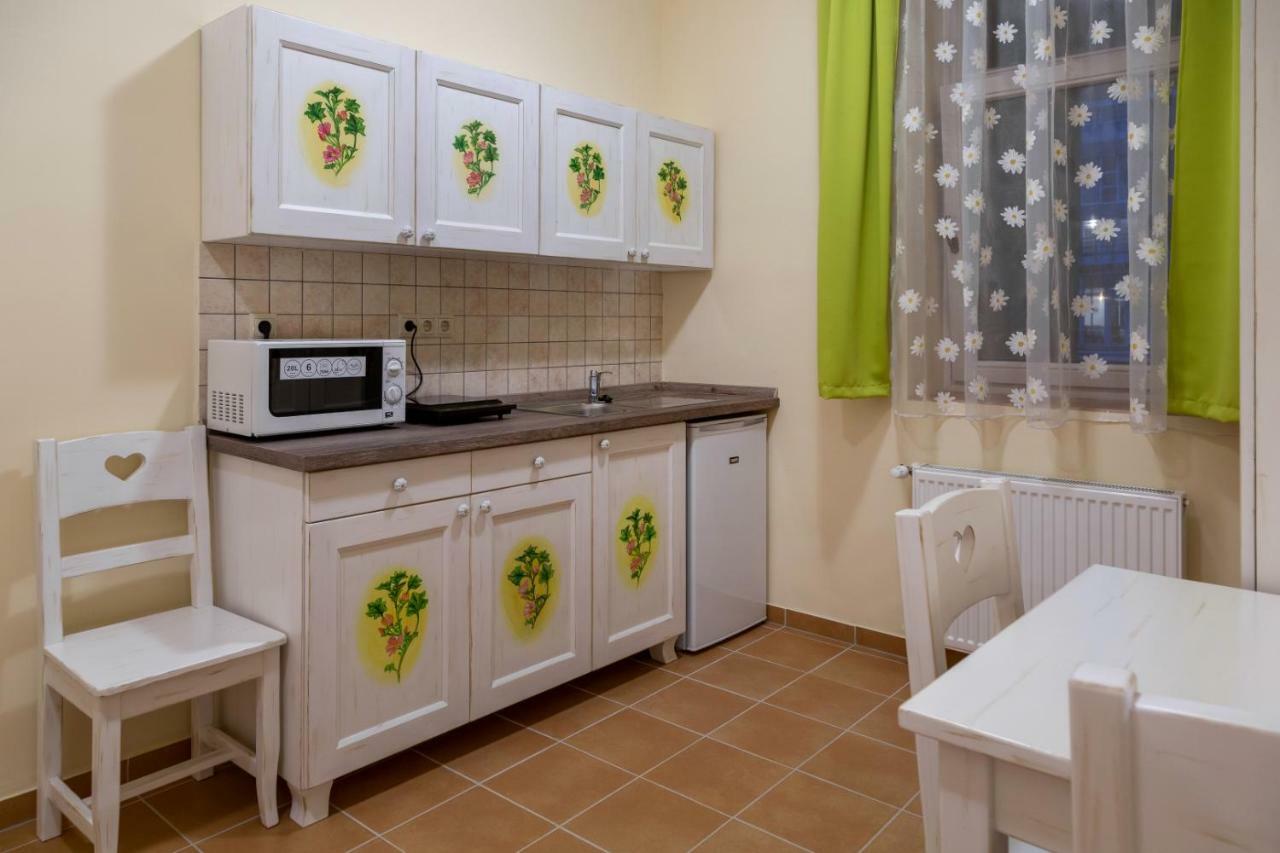 Balzsam Apartmanhaz Harkan Exterior foto